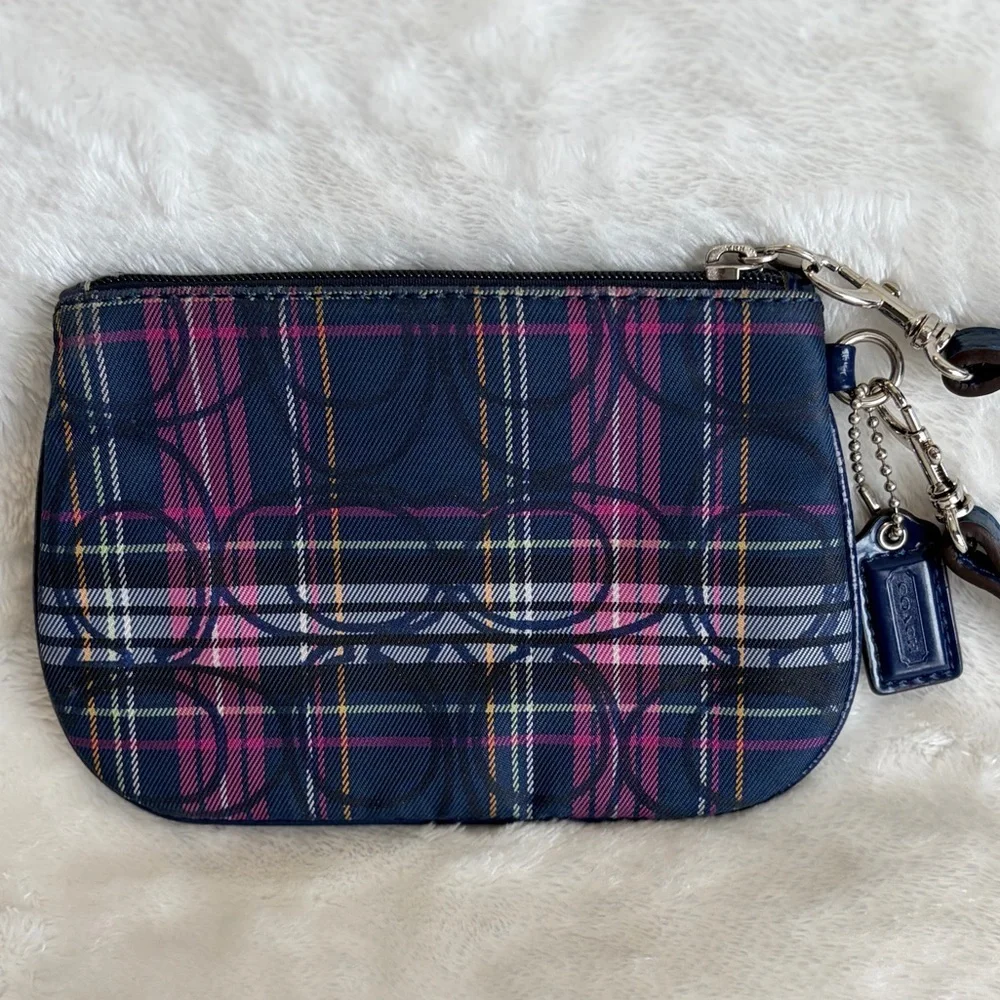 Coach Plaid Signature Wristlet Navy Pink Zip Pouch